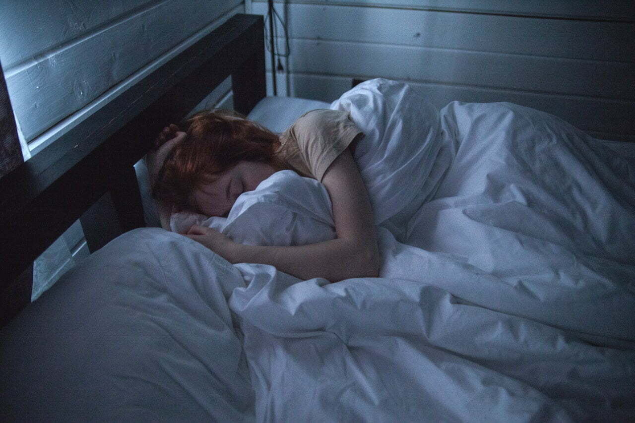 3 Reasons You Aren’t Sleeping Well 1 Girl Sleeping