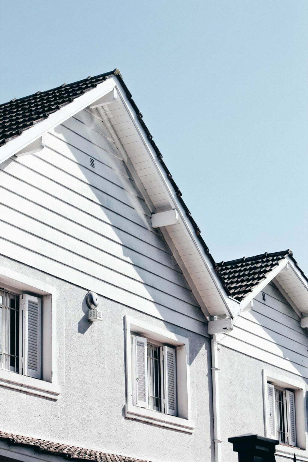 How To Maintain Your Home in Extreme Weather 1 roof 1 scaled
