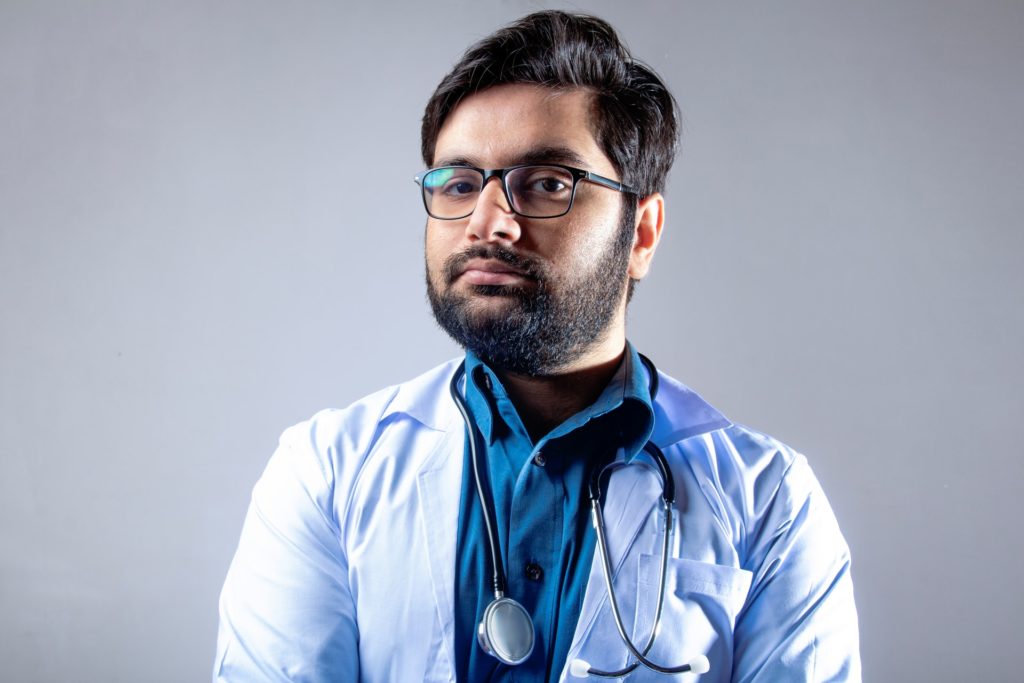 How to Find the Best Health Specialists for Your Needs 1 usman yousaf cqtR8ik36ns unsplash